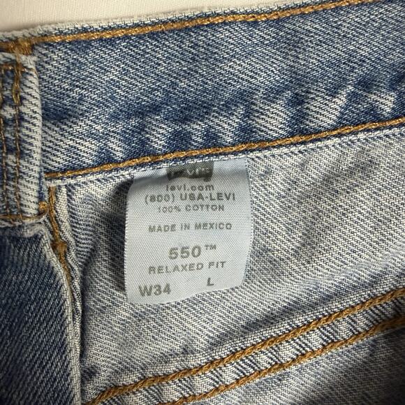 Vintage Levis 550 Shorts Men 34 Blue Light Wash Denim Relaxed Fit Jorts Jean Y2K - Picture 9 of 13